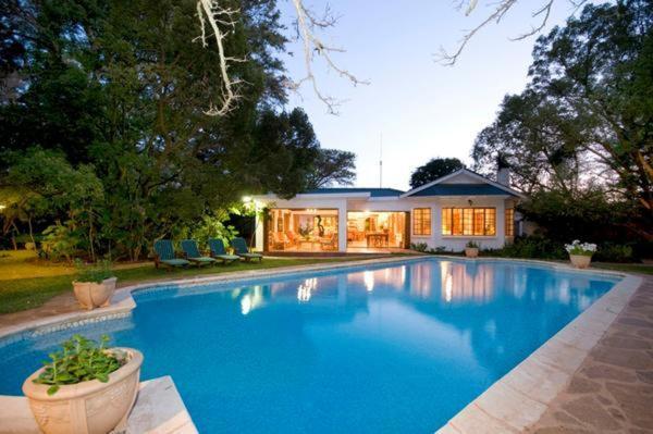 Lupus Den Country House B&B Sunland ภายนอก รูปภาพ
