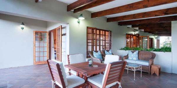 Lupus Den Country House B&B Sunland ภายนอก รูปภาพ