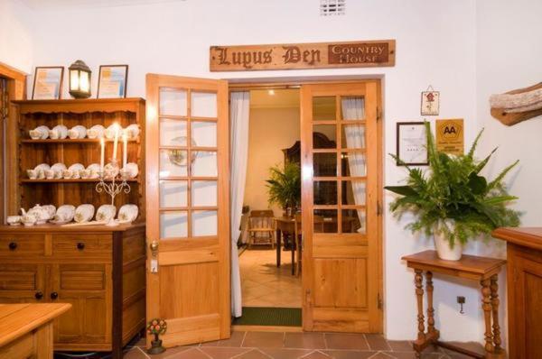 Lupus Den Country House B&B Sunland ภายนอก รูปภาพ